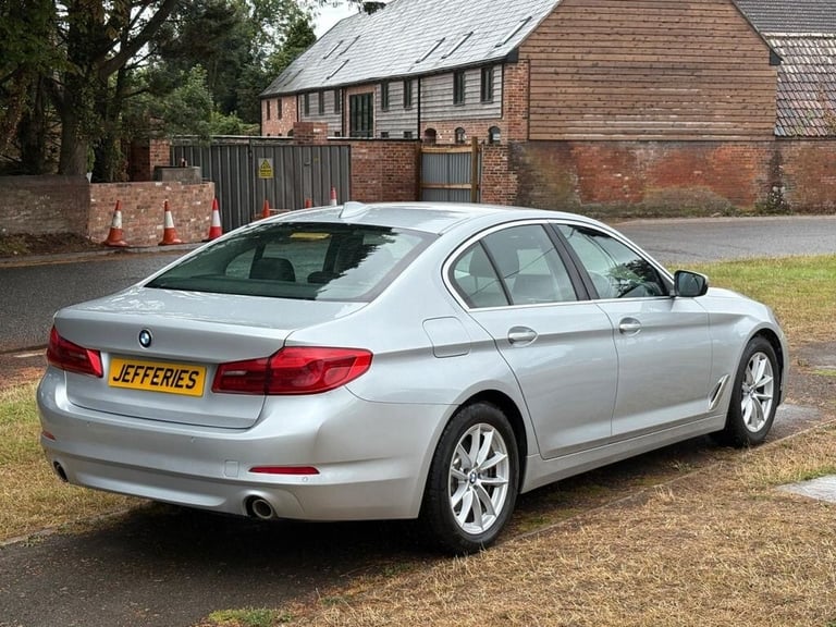 2018 68 BMW 5 SERIES 2.0 520D SE SALOON 4DR DIESEL AUTO EURO 6 (S/S) (190 PS) DI