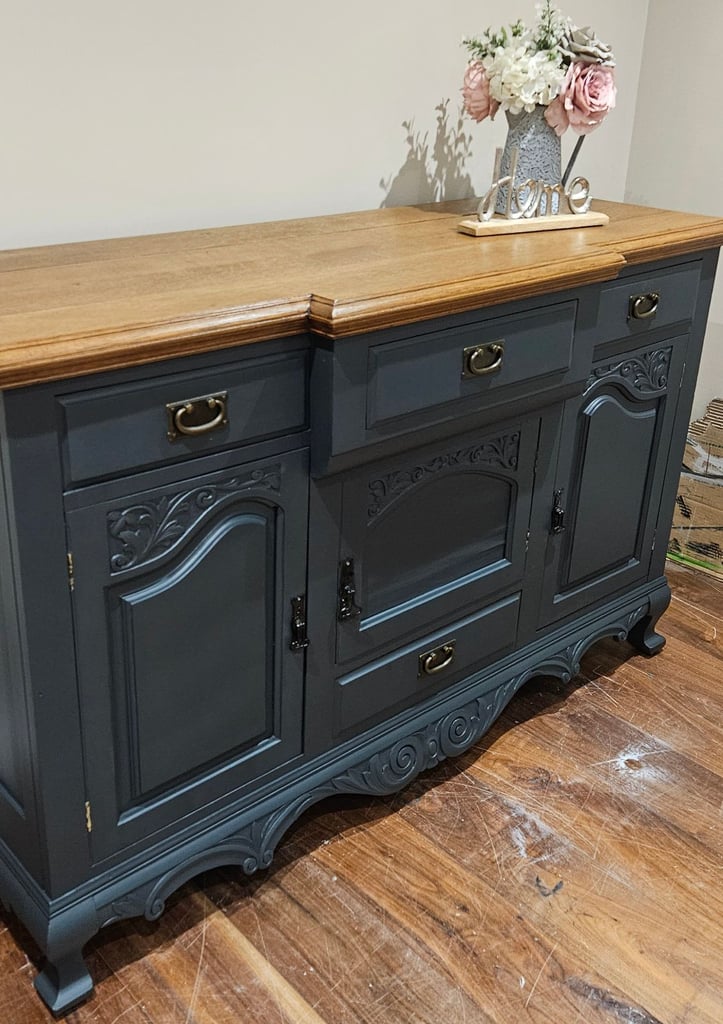 Sideboard