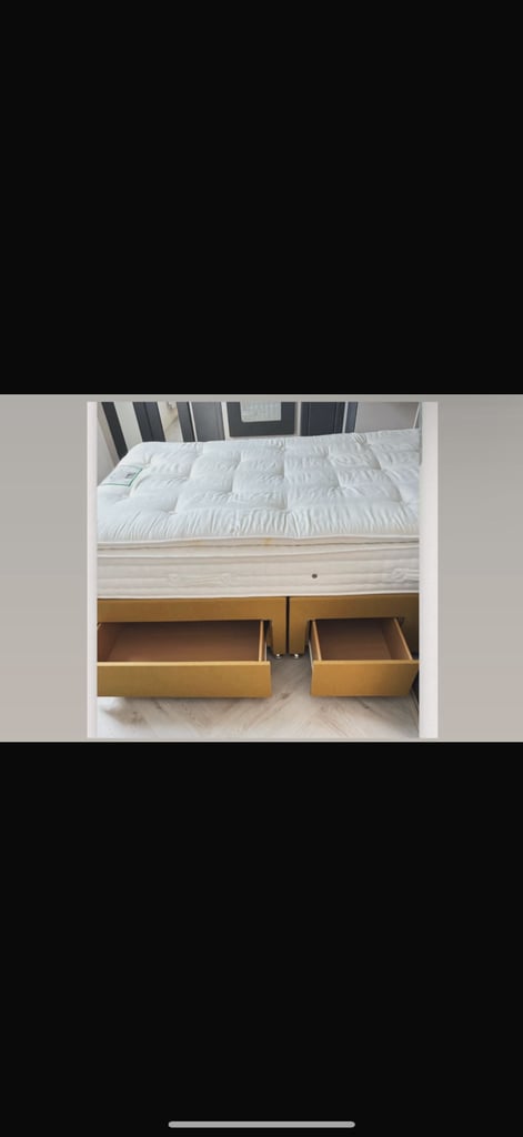 image for Quarter size bed 
