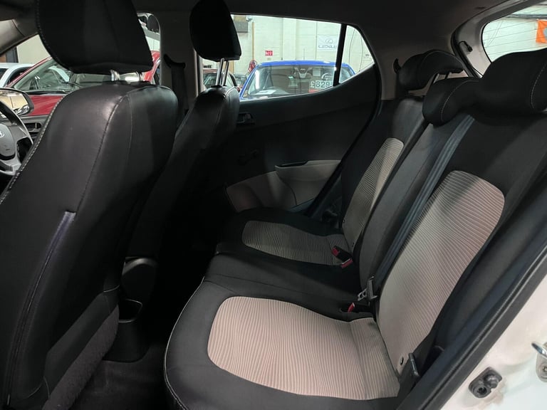  Hyundai i10 1.0 S Euro 5 5dr Petrol Manual