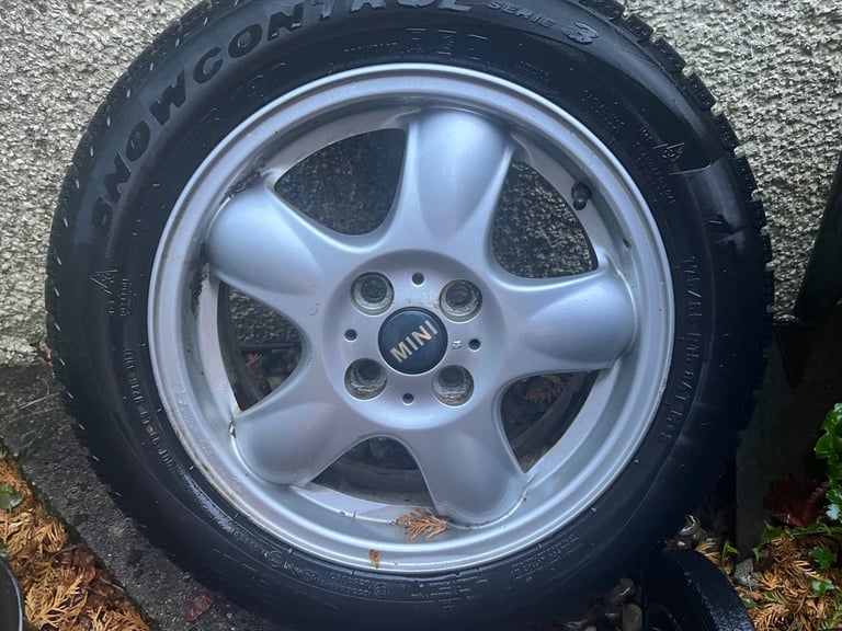 MINI ALLOY WHEEL 15 INCH BARGAIN