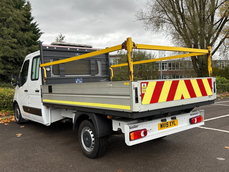 2019 Renault Master LL35dCi 130 Business Low Roof D/Cab Dropside CHASSIS CAB Diesel Manual