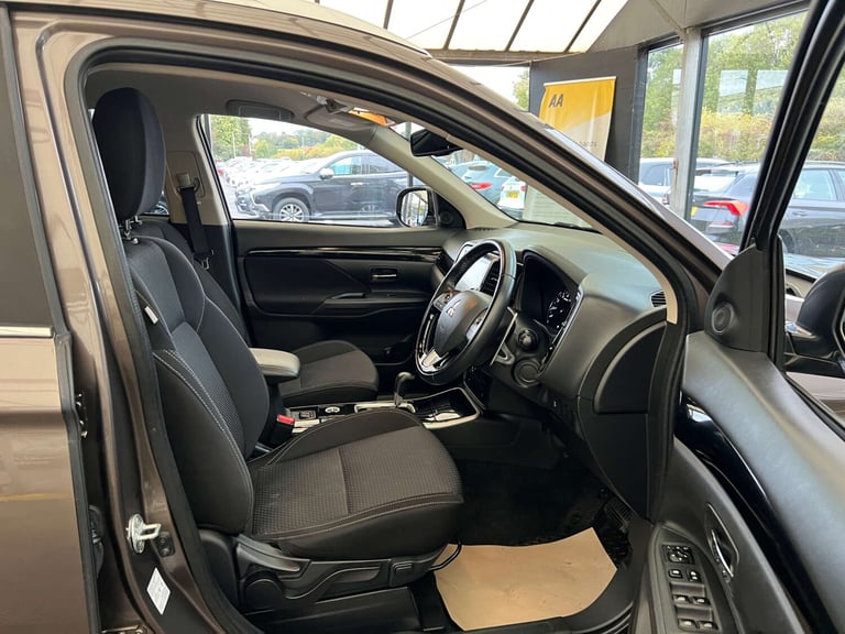 2019 Mitsubishi Outlander 2.0 Design 5dr CVT ESTATE PETROL Automatic