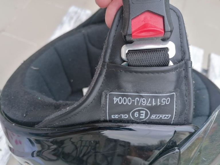 HJC Motorcycle Helmet, Medium ECE R 22-05