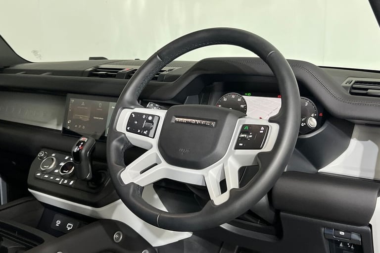 2024 73 LAND ROVER DEFENDER 3.0 D250 MHEV HARD TOP SUV 3DR DIESEL AUTO 4WD SWB E