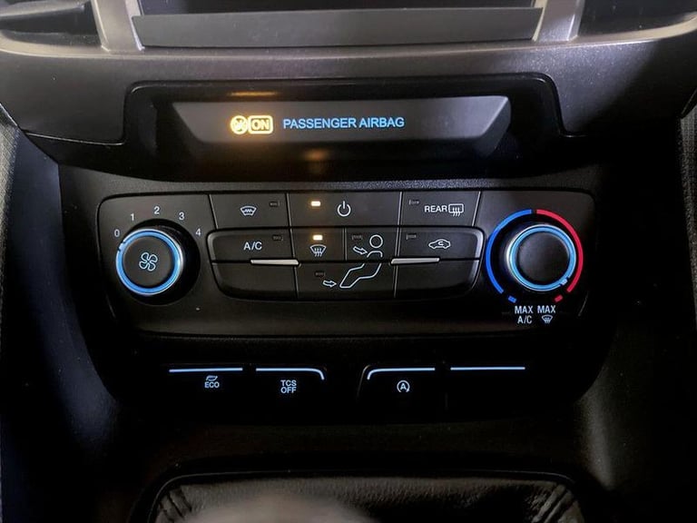 2021 Ford Tourneo Connect 1.5 EcoBlue Zetec Euro 6 (s/s) 5dr Manual MPV Diesel Manual