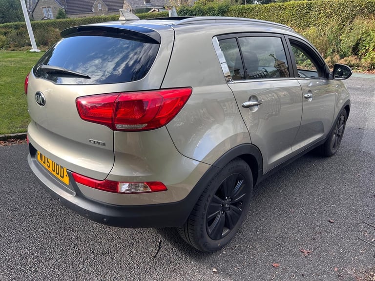 2015 Kia Sportage 2.0 CRDi KX-4 SUV 5dr Diesel Manual AWD Euro 5 (181 bhp) ESTATE Diesel Manual