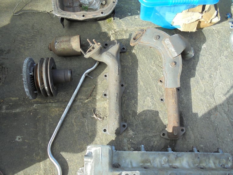 image for Triumph Stag exhausts manifolds