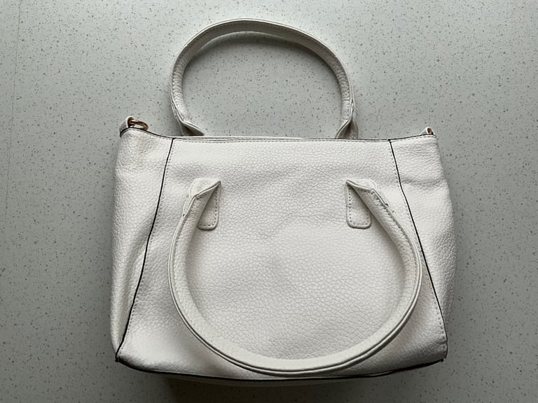 George White Handbag / Shoulder Bag, Gold fittings, Black Piping / Edging - Brand New
