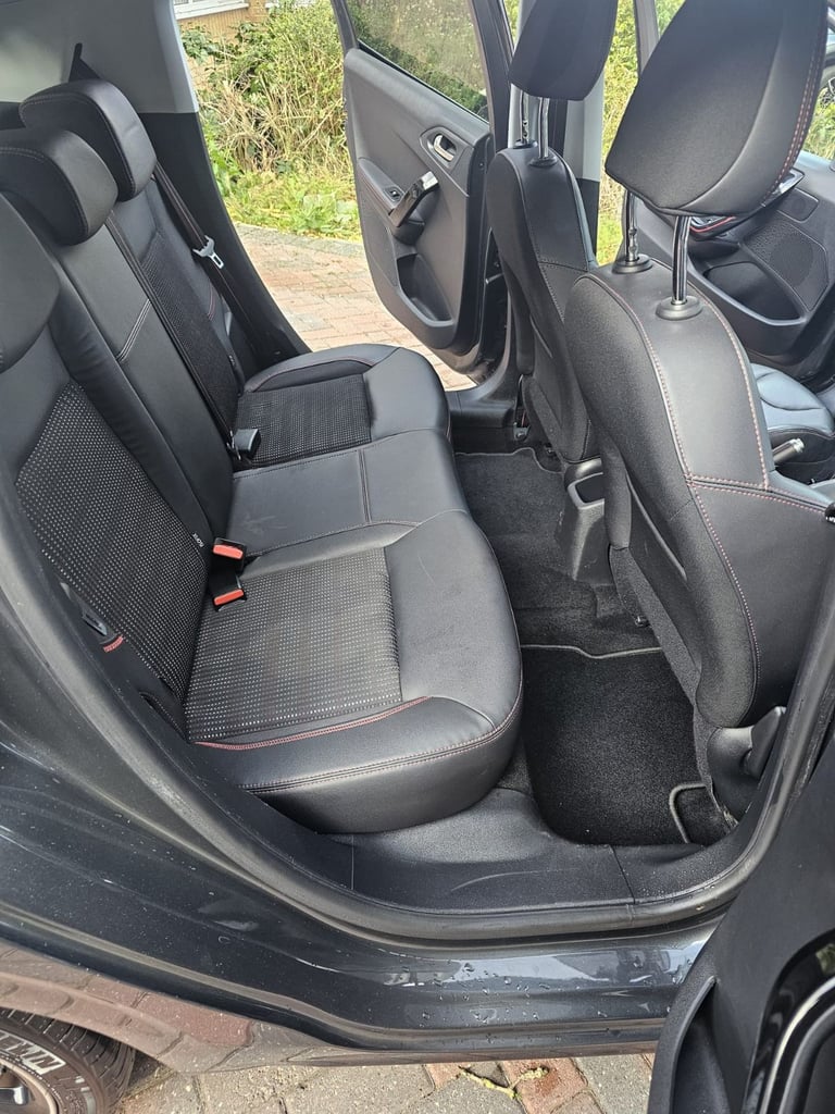 Peugeot, 208, Hatchback, 2015, Manual, 1199 (cc), 5 doors