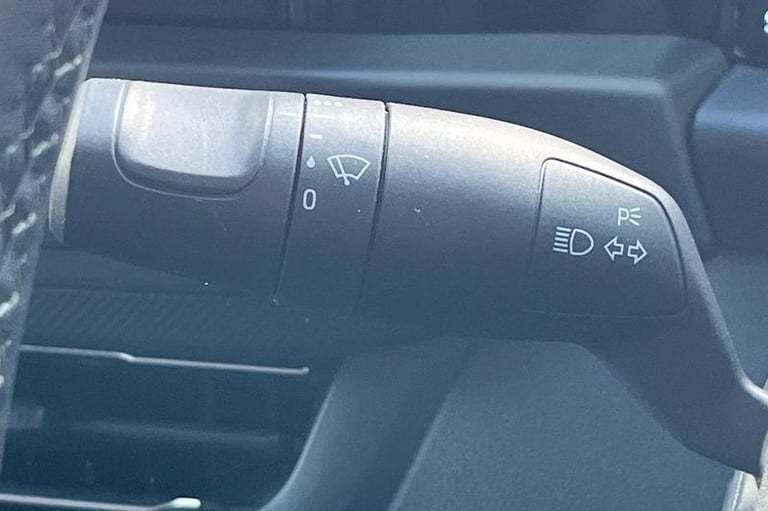 2025 Ford Transit Custom 320 Limited AUTO L2 LWB PHEV Double Cab In Van Petrol FWD 2.5 232ps, HEA...