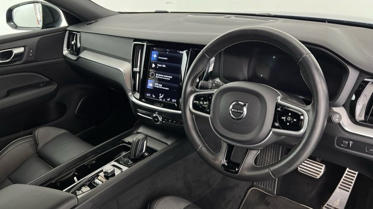 2020 Volvo V60 R-Design, B5 mild hybrid Estate Petrol Automatic
