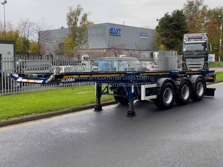 DENNISON SLIDING SKELETAL TRAILER