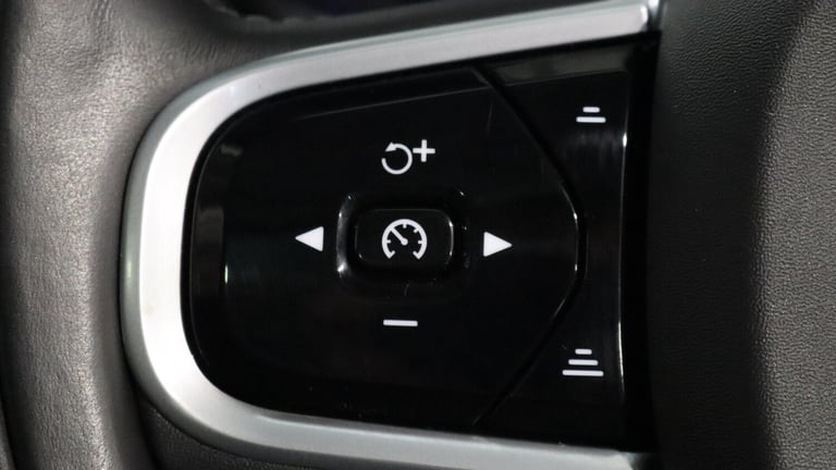 2021 Volvo V90 Cross Country B5 (P) AWD (Lounge &amp; Climate Pack, Sunroof, 360 Camera, Pilot As...