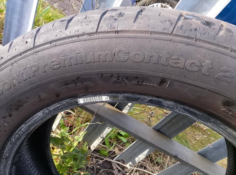 205 55 16 contintal with good tread