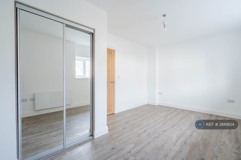 1 bedroom flat in The Gallery's At Rockspray Bude, Bude, EX23 (1 bed) (#2669124)