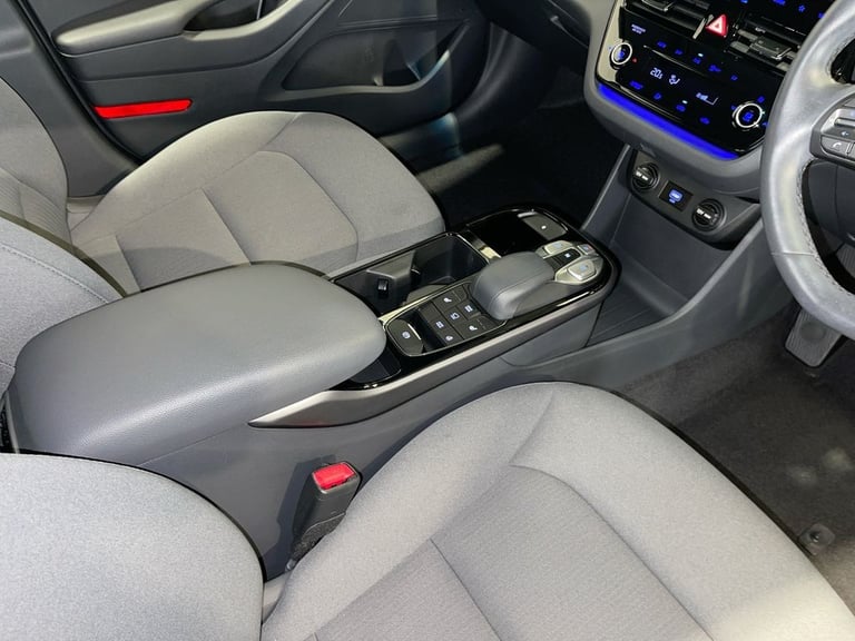 2023 72 HYUNDAI IONIQ 38.3KWH PREMIUM HATCHBACK 5DR ELECTRIC AUTO (136 PS)