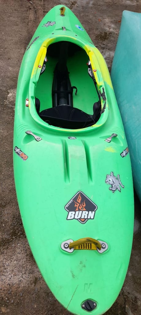 kayak Pyranha Burn