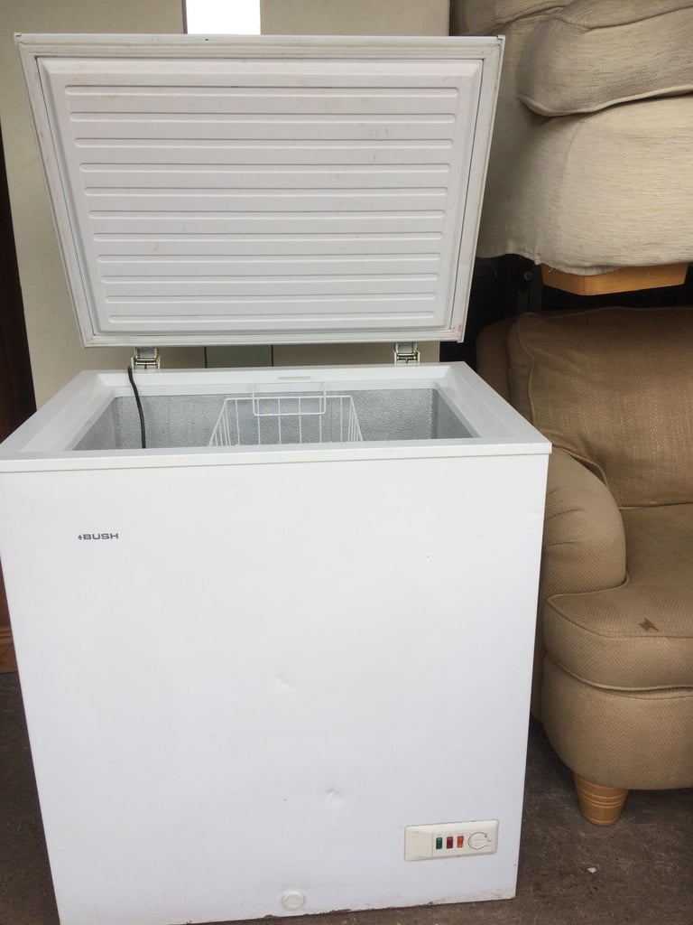 image for BUSH (142L) CHEST FREEZER IN GOOD WORKING CONDITION