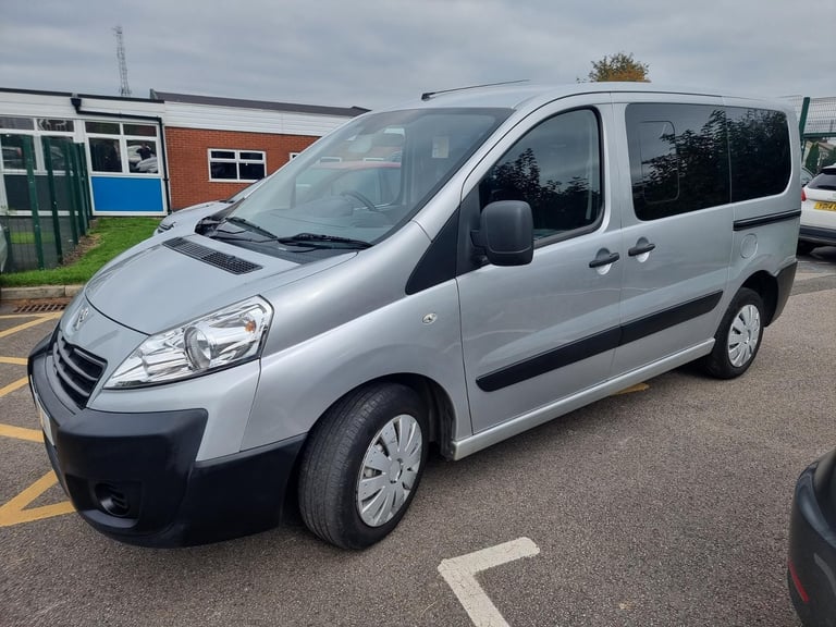 image for Peugeot Expert Teepee 2105