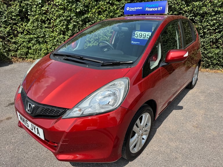 image for 2015 Honda Jazz 1.4 i-VTEC ES Plus 5dr HATCHBACK Petrol Manual