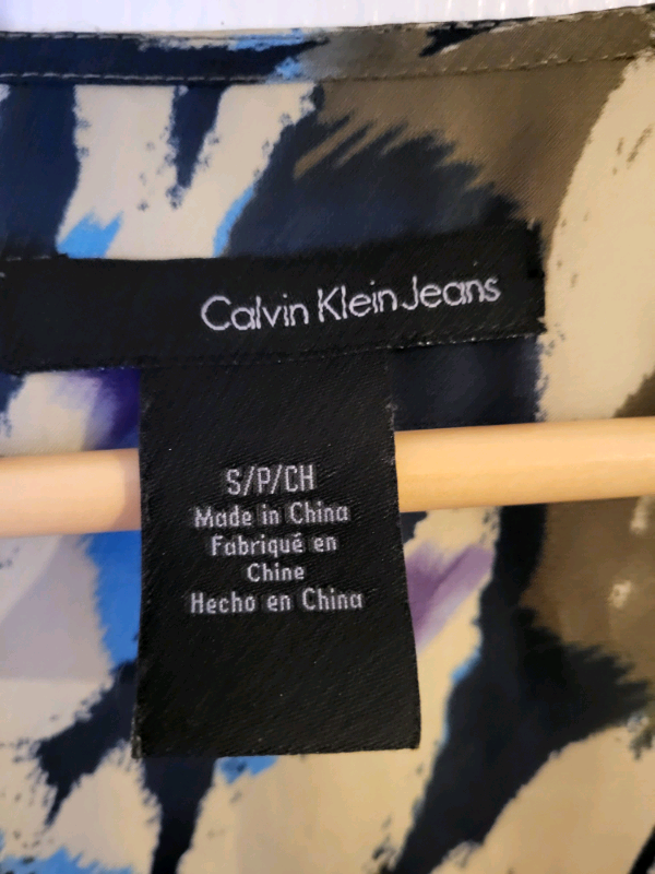 CK Silk Feel Short Sleeve Blouse - Multicoloured 