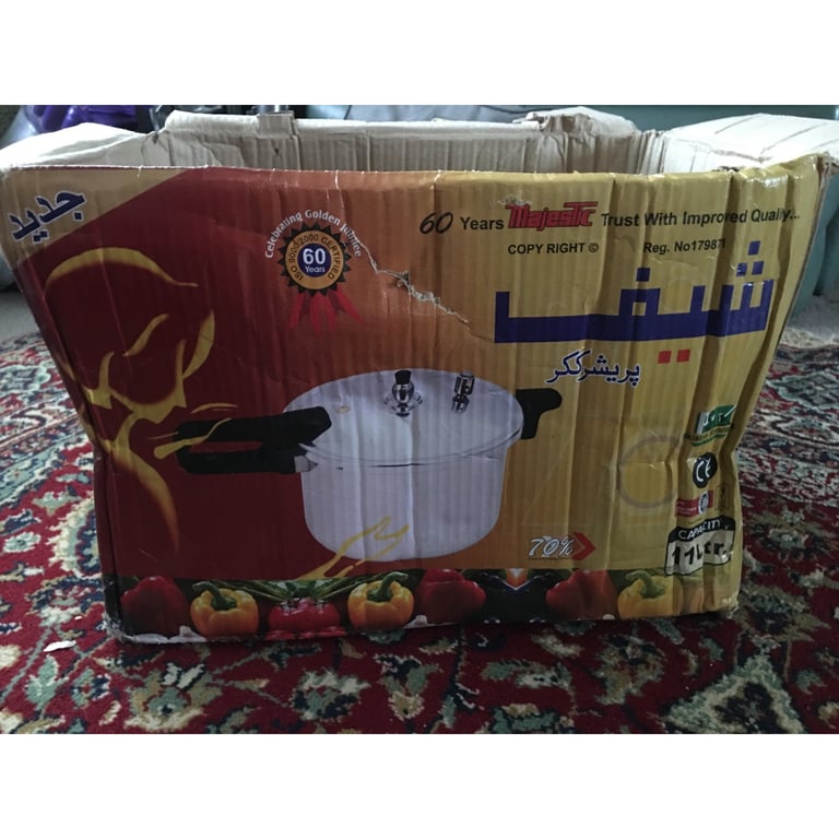 Chef (Majestic pressure cooker) 11 litres in Caversham, Berkshire