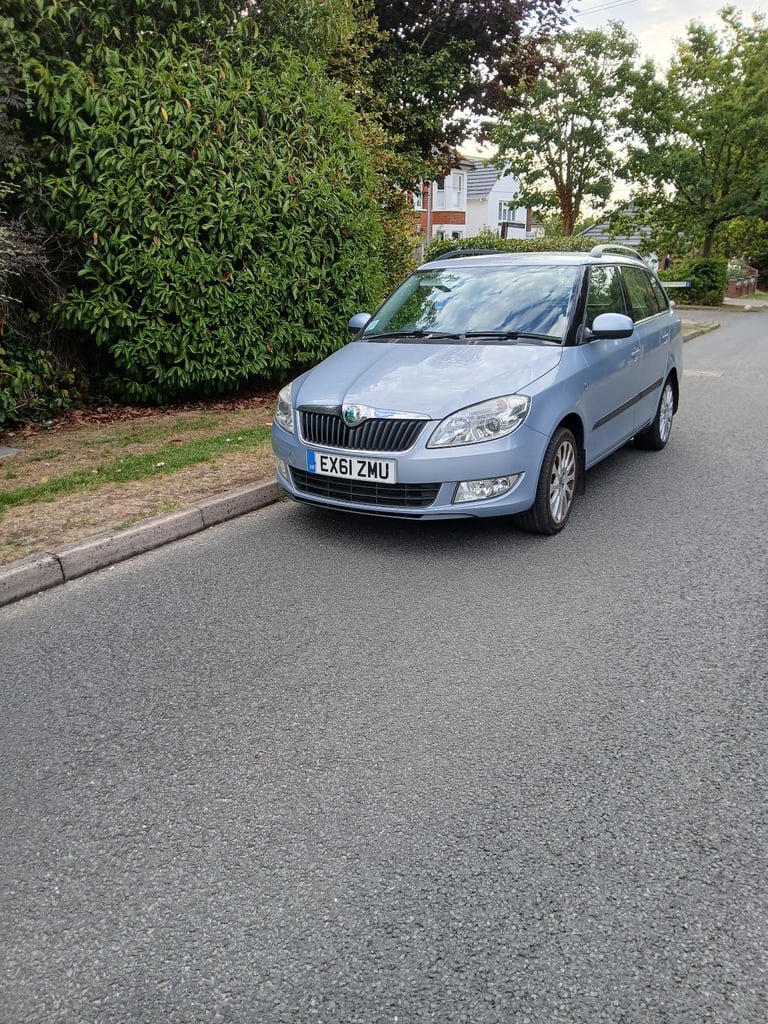2011 skoda fabia estate 20 rd tax 1250
