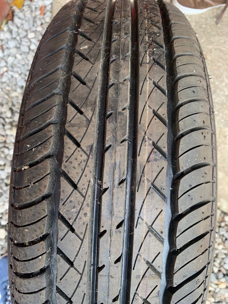 image for Caravan tyre 195/70/15