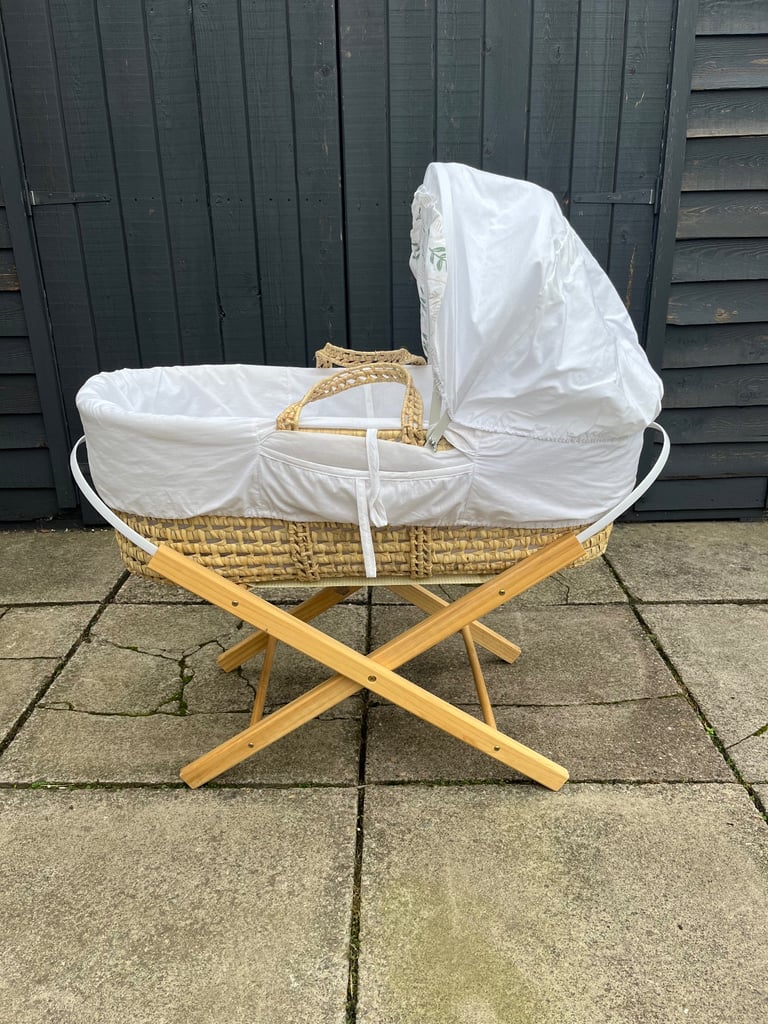 image for Moses Basket - Can Deliver