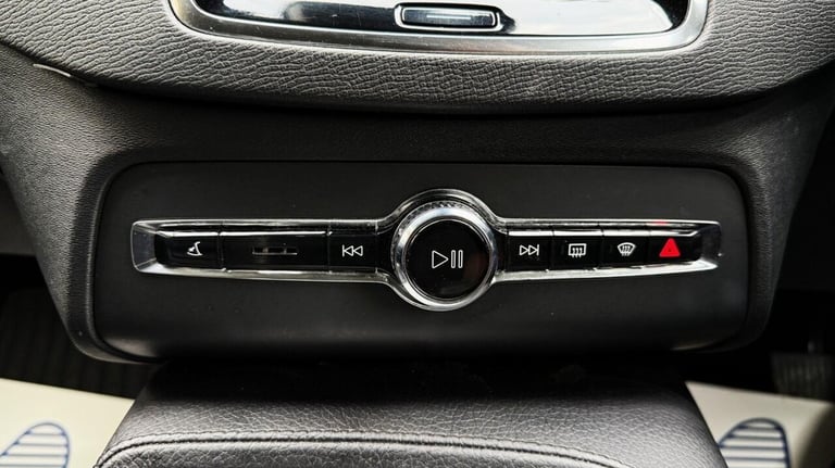 2022 Volvo XC90 2.0 B6 MHEV Inscription Auto 4WD Euro 6 (s/s) 5dr ESTATE PETROL Automatic