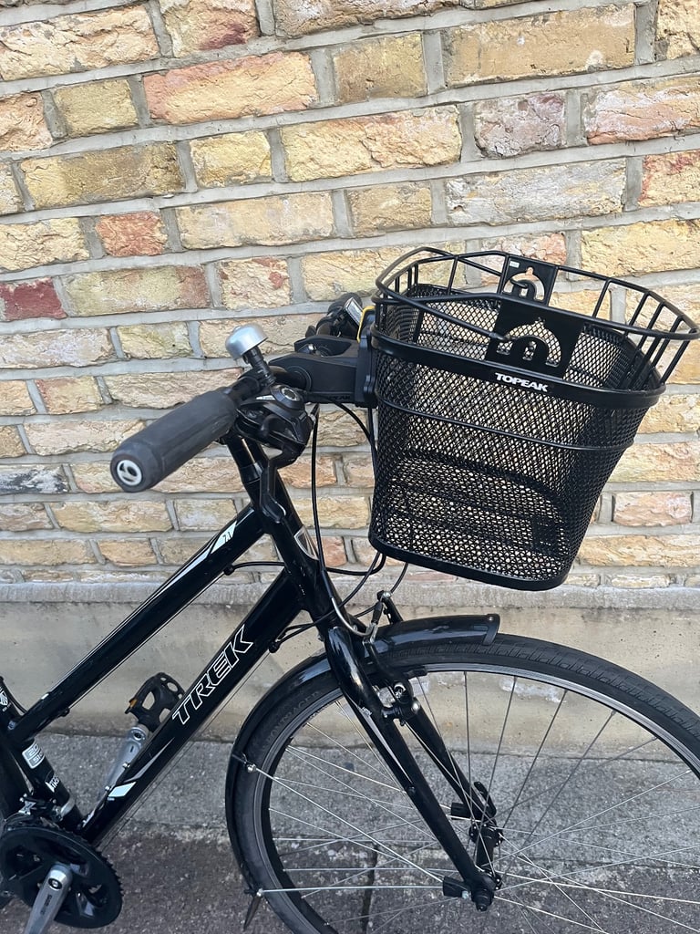 TREK 7.1 FX Step-Through Hybrid Lightweight Ladies bike in Black Chrome colour