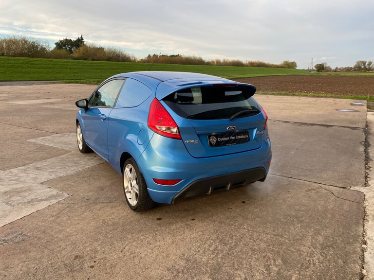 2011 Ford Fiesta 1.6 TDCi 95 Sport Van CAR DERIVED VAN Diesel Manual