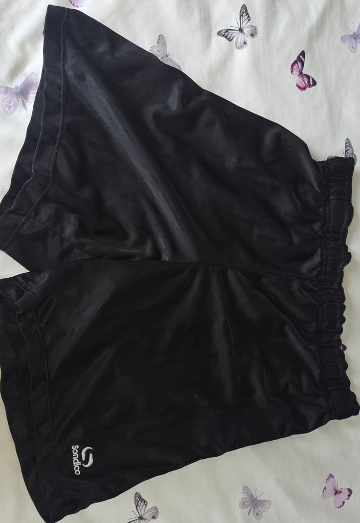 Sondico sports t-short and shorts 13 vears / 158 cm. Very good