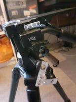 Sony VCT-150K Trinicon Tripod for large format Cameras (lever broken)