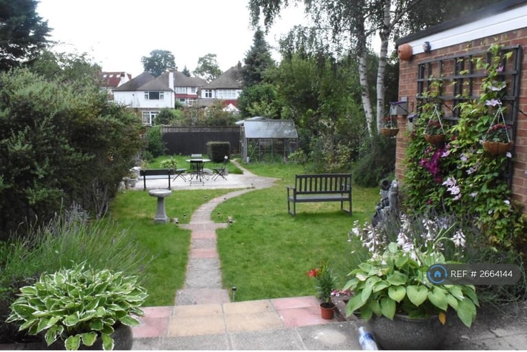 4 bedroom house in Warren Road, Orpington, BR6 (4 bed) (#2664144)