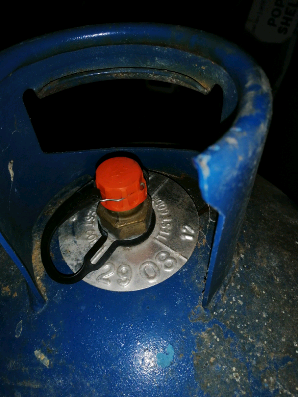 Gas bottle 13 / 15 kg 2 Available