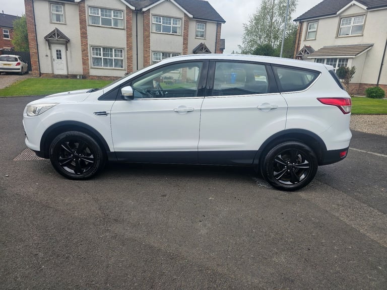 Ford, KUGA, Hatchback, 2013, Manual, 1997 (cc), 5 doors