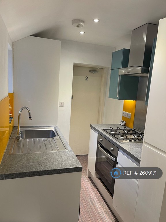 4 bedroom house in Myrtle Street, Middlesbrough, TS1 (4 bed) (#2609171)