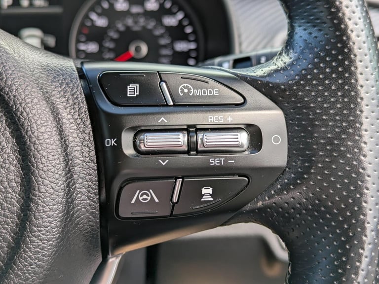 2023 Kia Stonic 1.0 T-GDi MHEV GT-Line S SUV 5dr Petrol Hybrid DCT Euro 6 (s/s) (118 bhp) HATCHBA...
