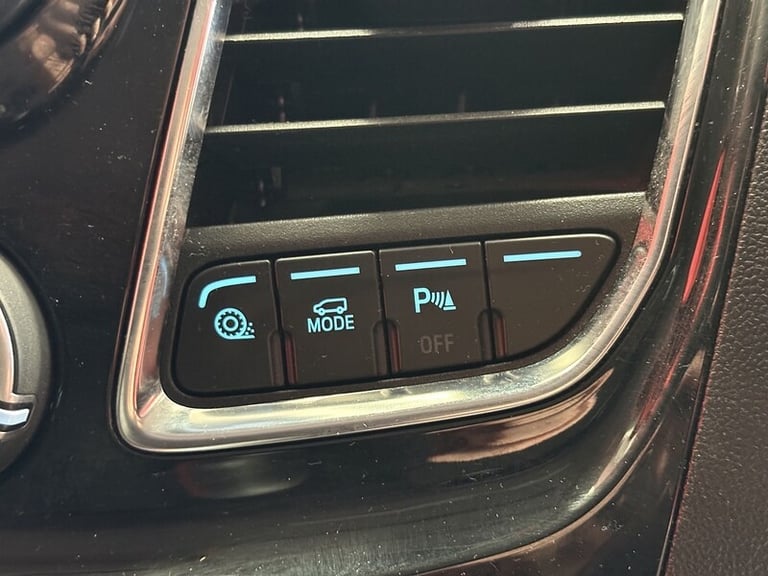 2022 Ford Transit Custom 2.0 EcoBlue 130ps Low Roof D/Cab Limited Van PANEL VAN DIESEL Manual