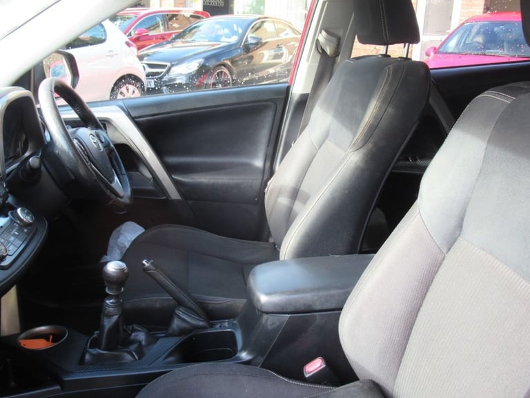 2014 14 TOYOTA RAV4 2.0 D-4D ICON SUV 5DR DIESEL MANUAL 2WD EURO 5 (S/S) (124 PS