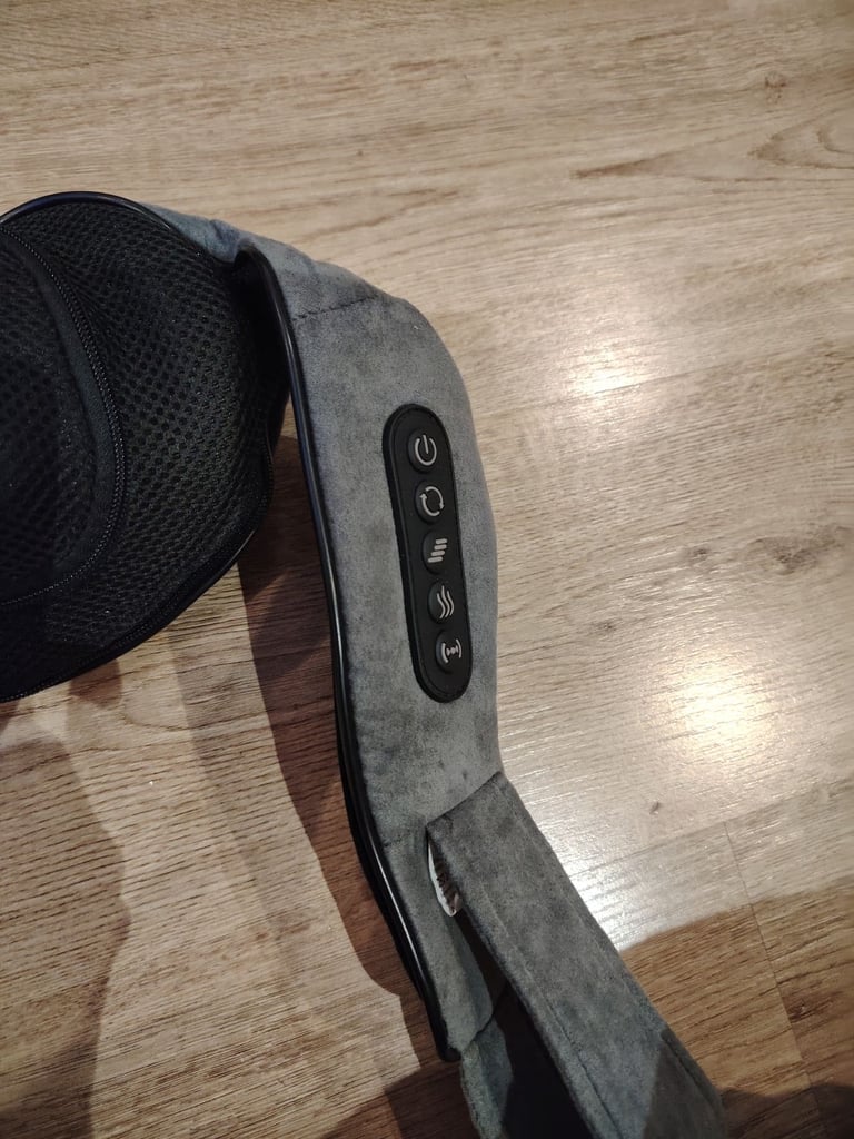 Shiatsu Neck and Shoulder Massager with Heat