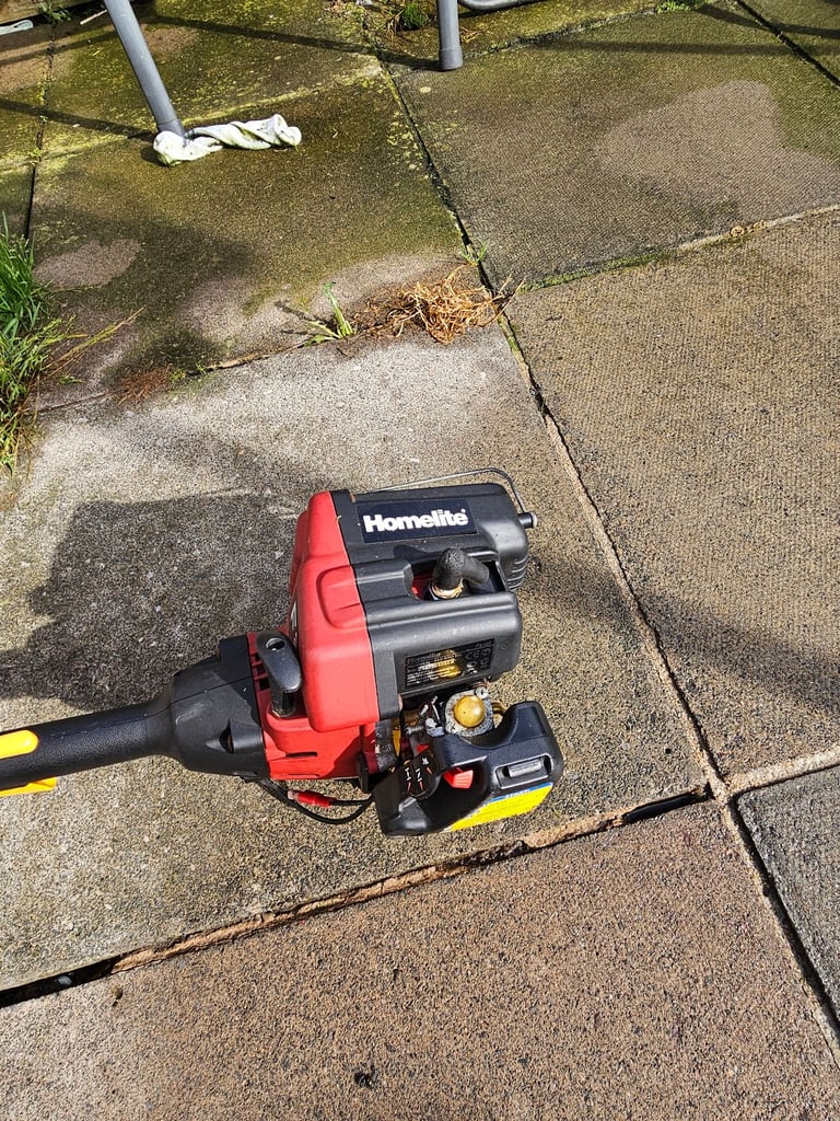 Petrol strimmer