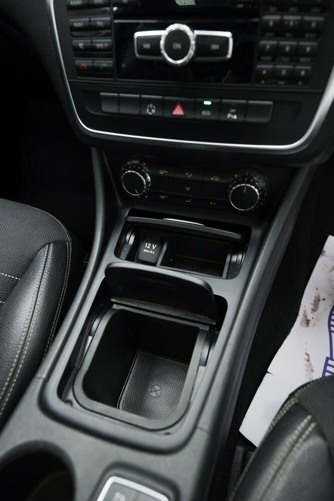 2013 Mercedes-Benz A-Class 1.8 A180 CDI BlueEfficiency Sport 7G-DCT Euro 5 (s/s) 5dr HATCHBACK Di...