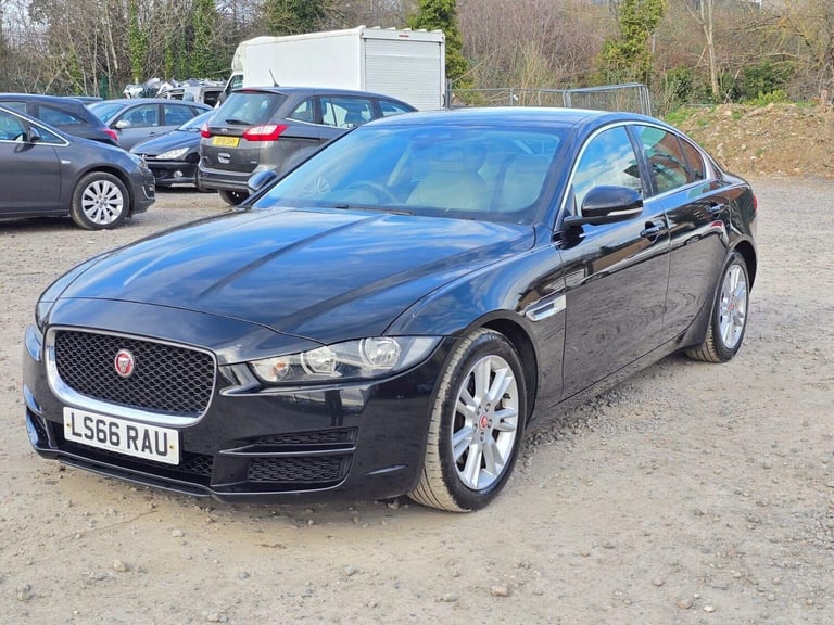 2016 Jaguar XE 2.0d Prestige Auto Euro 6 (s/s) 4dr Saloon Diesel Automatic