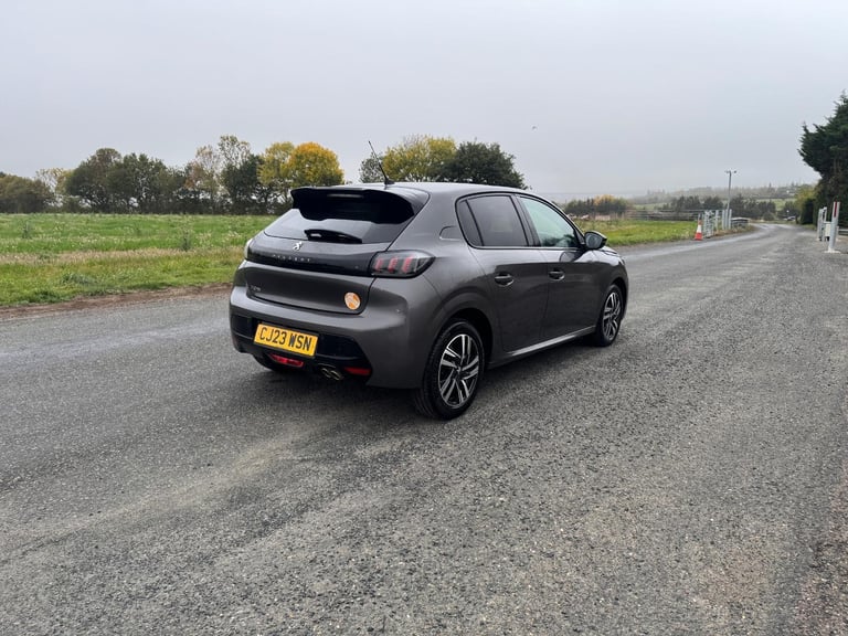 Peugeot 208 1.2 PureTech Allure Premium + Hatchback 5dr Petrol EAT Eu... 2023/23