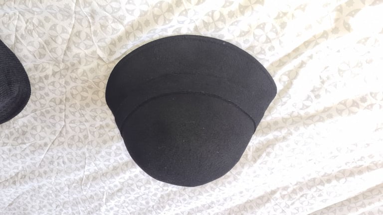 Ladies semi firm/soft hat with bow and decorative faux gems. Xlnt condition uk large