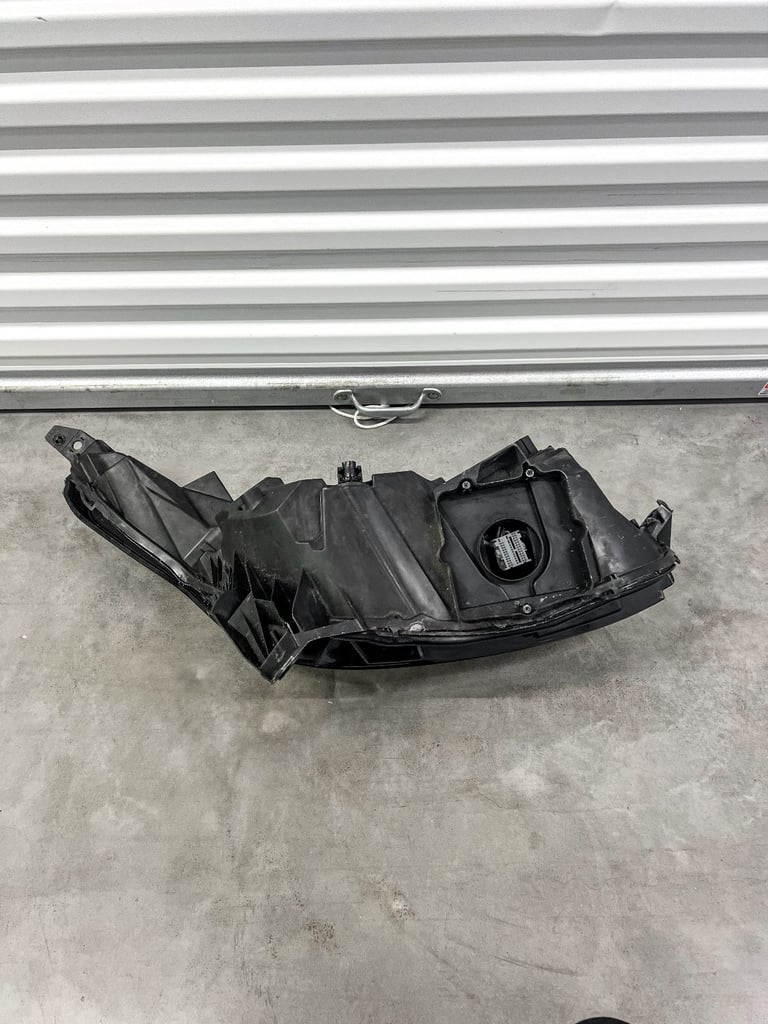 GENUINE Range Rover Velar L560 2017-24 LED Headlight Left J8A2-13W030-AF