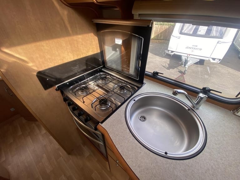 2004 (54) BESSACARR E445 4 BERTH MOTORHOME